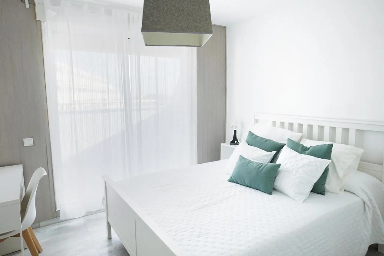 Bonito Apartamento Ideal Para Familias Con Piscina Y Pista De Padel En Roquetas Roquetas de Mar Spain