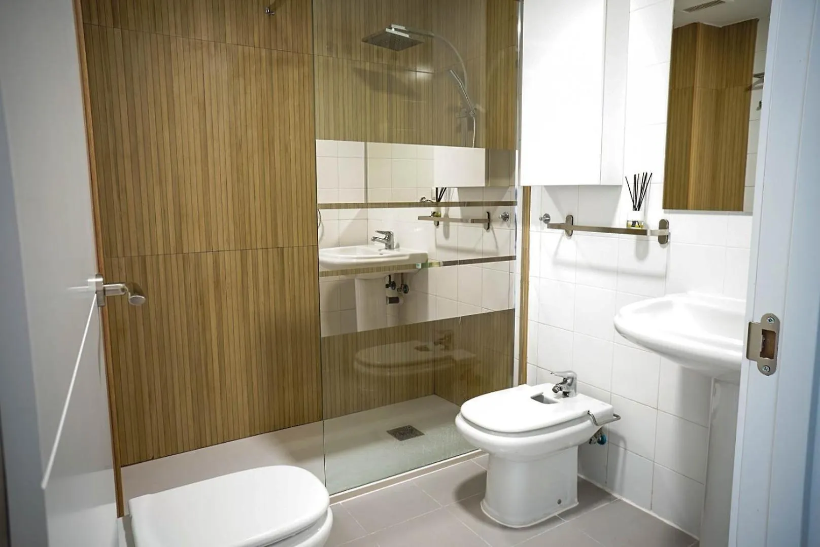 Bonito Apartamento Ideal Para Familias Con Piscina Y Pista De Padel En Roquetas Roquetas de Mar Apartment